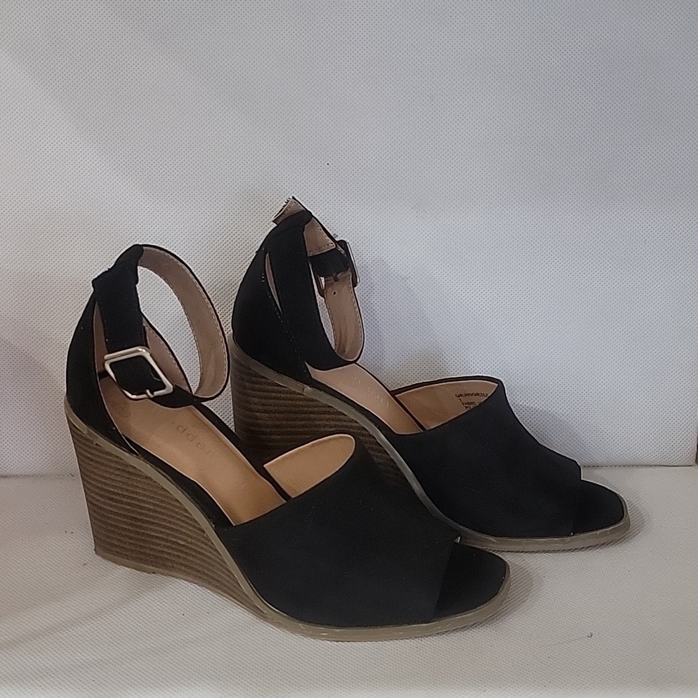 MADDEN GIRL BLACK 3-1/2" WEDGE HEEL‎ SANDALS SHOES (sz 7)